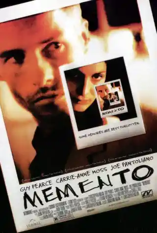 Memento (2000) Poster